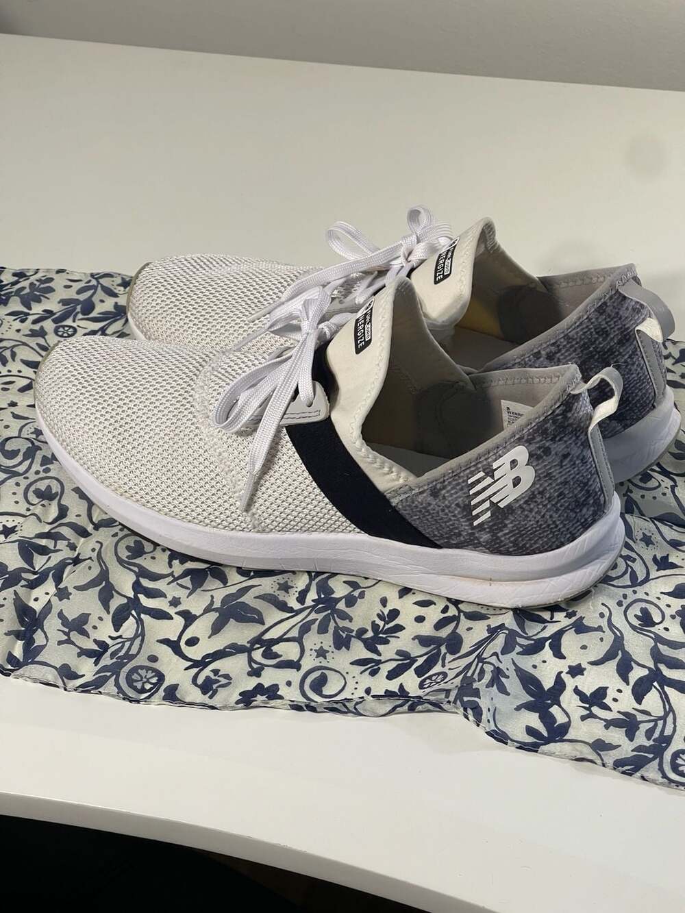 New Balance Women's FuelCore Nergize v1 Training Sneaker Snakeskin Grey White Gl